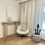 Slow Апартаменты